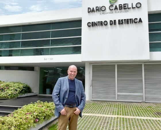Darío Cabello Baquero  Cirujano plástico
