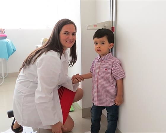 Maria Del Pilar Sánchez Cortés  Médico alternativo, Pediatra