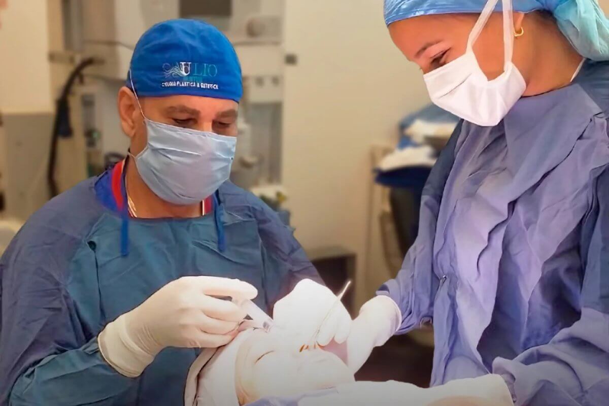 Dr. Aulio Bustos Díaz #3