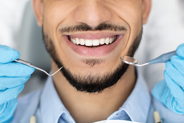 Encías saludables: cómo prevenir y tratar la enfermedad periodontal