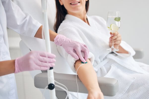 Serum Therapy in Bogota: Intravenous Vitality for your Health