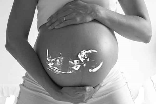 Los riesgos de la vida intrauterina