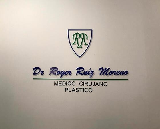 Centro De Cirugía Plástica Y Estética Dr Roger Ruiz   Cirujano plástico, Estéticas