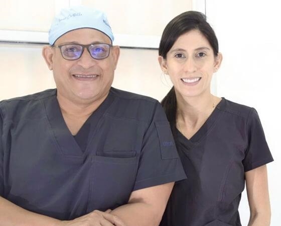 Álvarez & Arráez Odontología    Odontólogo