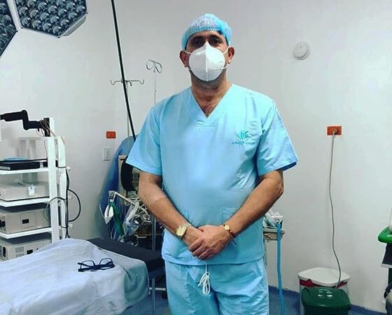 Francisco Reyes Montero   Cirujano plástico